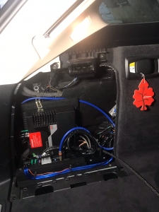 музыка в BMW F10