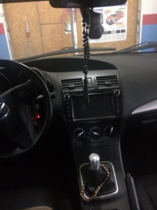 магнитола в мазда 3