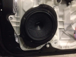 акустика в мазда 3