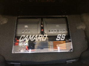 установка усилителя звука в Chevrolet Camaro
