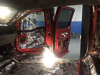 шумоизоляция пола ford f150